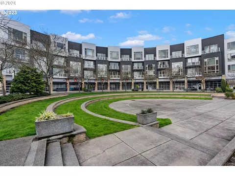 12600 SW Crescent St #410, Beaverton, OR 97005