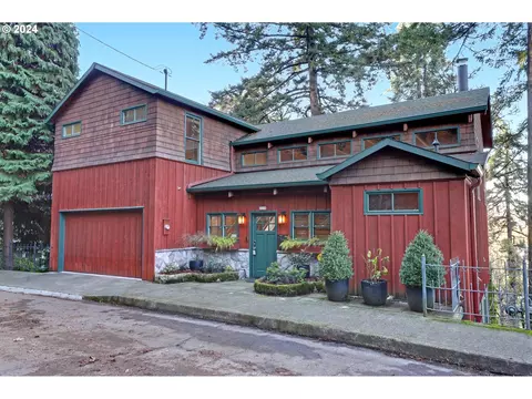 2219 SW Market Street Dr, Portland, OR 97201