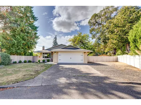 231 Allendale Ct, Saint Helens, OR 97051