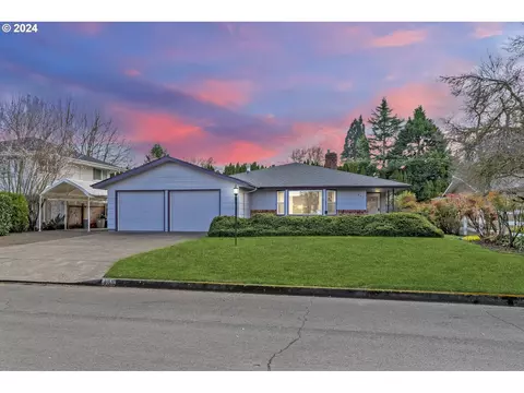 482 E Anchor Ave, Eugene, OR 97404