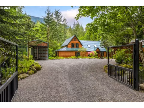 27417 E Holden Ave, Rhododendron, OR 97049