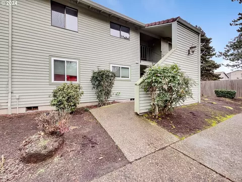 5160 SW 180th Ave #14, Beaverton, OR 97078