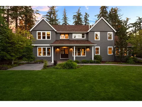 7195 SW Newton Pl, Portland, OR 97225