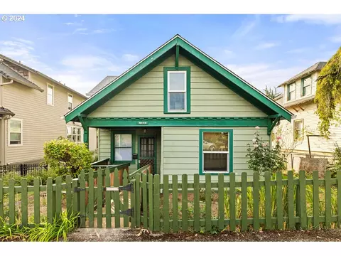 1924 H St, Vancouver, WA 98663