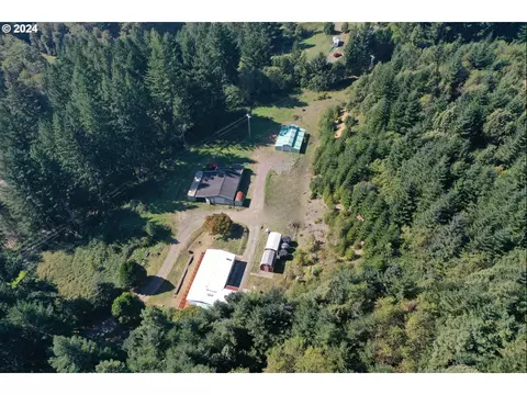 96855 Swede Ln, Brookings, OR 97415