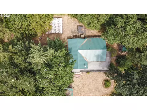 21499 SW Tunder Ln, Mcminnville, OR 97128