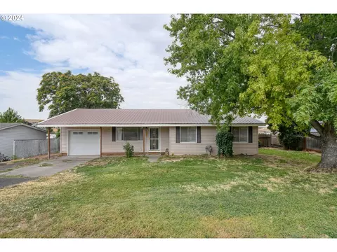 557 NE Fir St, Pilot Rock, OR 97868