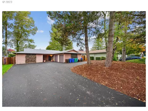 1695 SE 5th St, Gresham, OR 97080