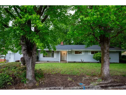 408 Kent St, Drain, OR 97435