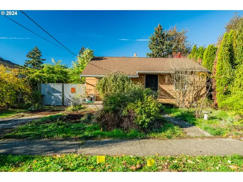 7203 SE 85th Ave, Portland, OR 97266