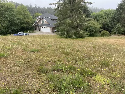 55 Meadow Vw, Cloverdale, OR 97112