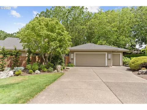 31620 SW Village Crest Ct, Wilsonville, OR 97070