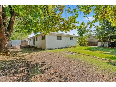 Exterior - 298 51st St, Springfield, OR 97478 photo 3 of 6