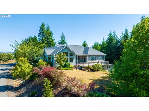 61933 Double Eagle Rd, Coos Bay, OR 97420