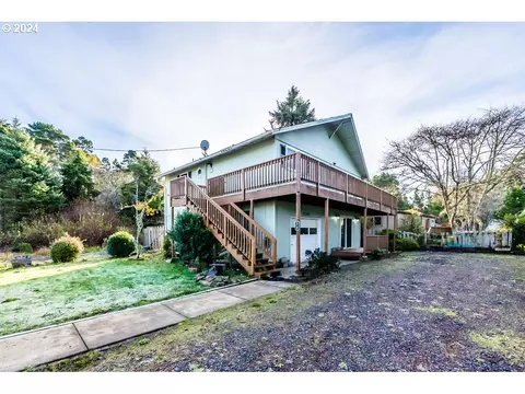 30 Division St, Depoe Bay, OR 97341