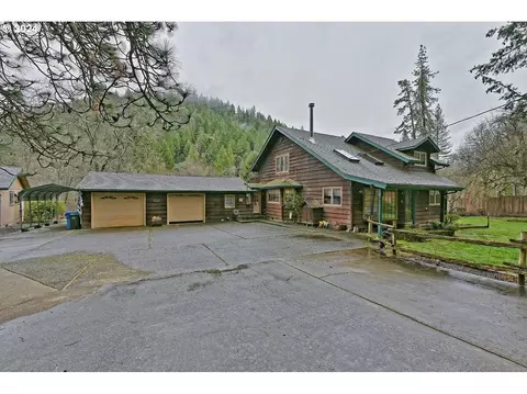 5152 W Evans Creek Rd, Rogue River, OR 97537
