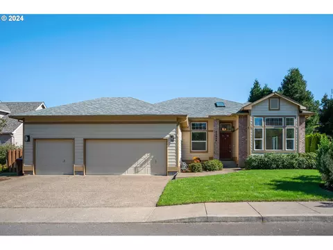 14892 SE Lilac Dr, Milwaukie, OR 97267