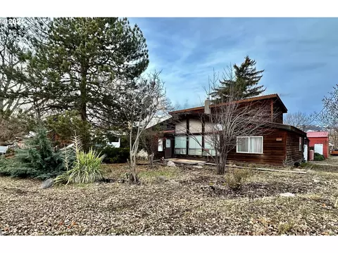 1615 Z Ave, La Grande, OR 97850