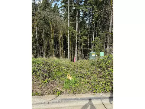 8881 SW 176th Ave #15, Beaverton, OR 97007