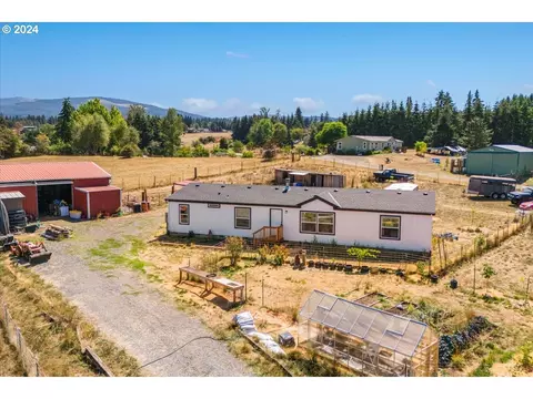 30082 S Lynn Marie Ln, Colton, OR 97017