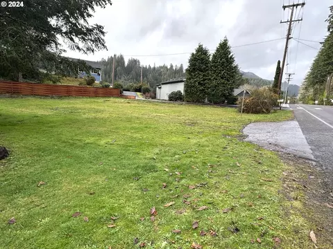 10887 E Mapleton Rd, Mapleton, OR 97453 photo 2
