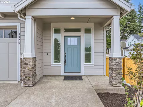 1735 NW Larkin Ter #L-10, Portland, OR 97229