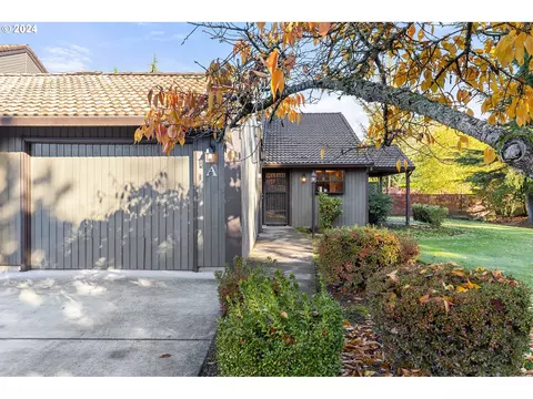 13848 NW 10th Ct, Vancouver, WA 98685