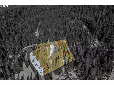 29 Aspen Highland Ct #29, Crescent Lake, OR 97733