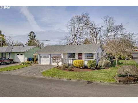 1391 Astor Way, Woodburn, OR 97071