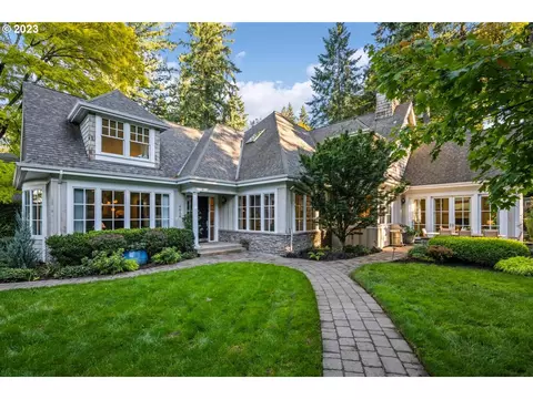 4636 SW Humphrey Ct, Portland, OR 97221