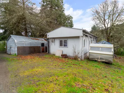 611 Geary St, Canyonville, OR 97417