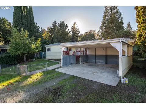 570 Maple Ct, Canyonville, OR 97417
