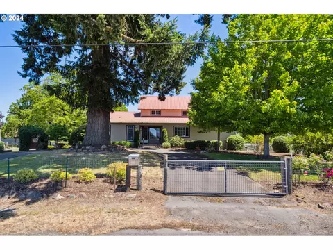 27274 S Meridian Rd, Aurora, OR 97002