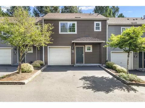 7175 SW Sagert St #106, Tualatin, OR 97062