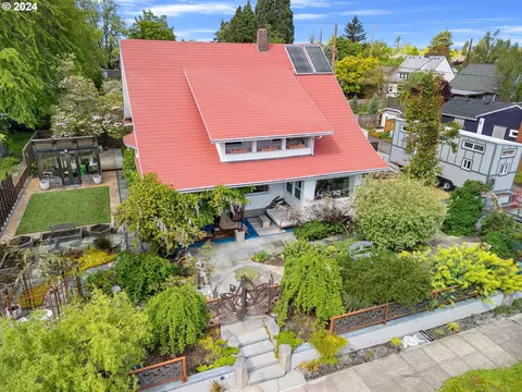 313 N Holman St, Portland, OR 97217