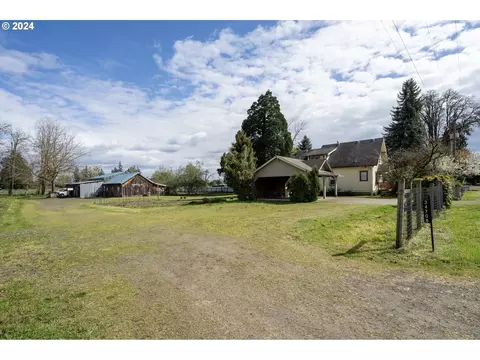 34708 S Meridian Rd, Woodburn, OR 97071