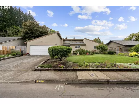 6666 Doral Dr, Salem, OR 97306
