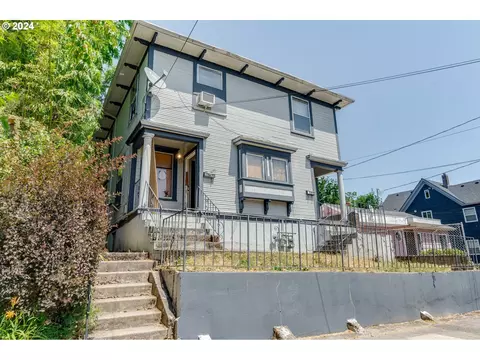 3017 SE Salmon St, Portland, OR 97214