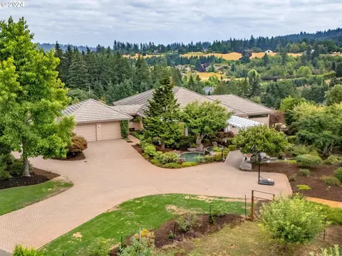 21012 SW Meadow Way, Tualatin, OR 97062