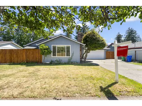 13524 SE Harrison Ct, Portland, OR 97233