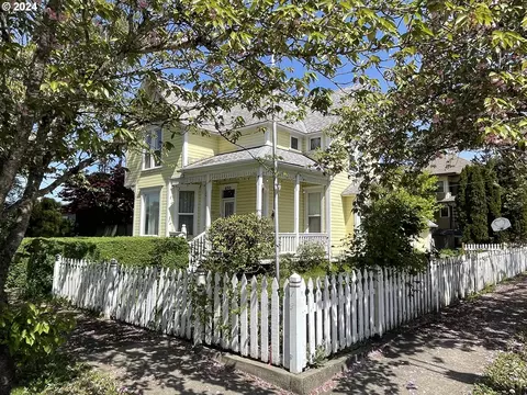 400 N Blaine St, Newberg, OR 97132