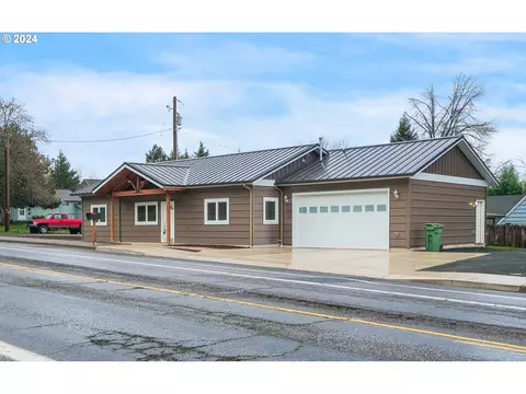 143 S Gateway Blvd, Cottage Grove, OR 97424