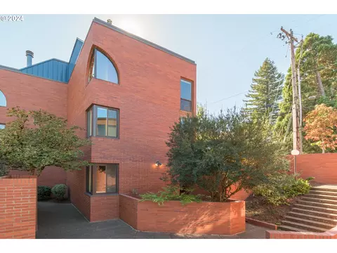 120 High St, Eugene, OR 97401