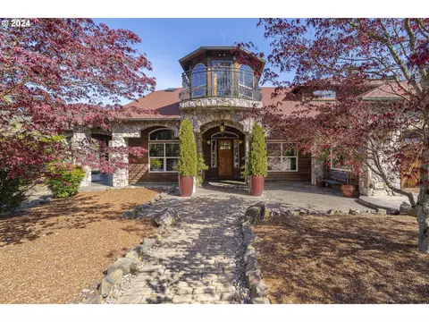 13400 SE Fletcher Rd, Dayton, OR 97114