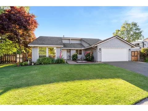 616 Donald Ct, Newberg, OR 97132