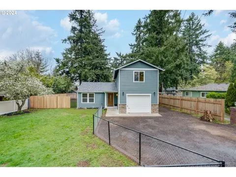 12323 SEllis St, Portland, OR 97236