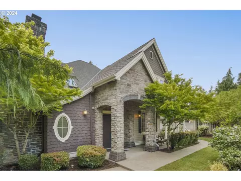 5501 Rachel Ln, Lake Oswego, OR 97035
