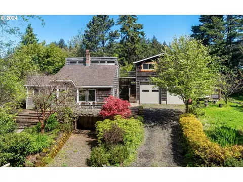 1158 NW Camrose Dr, Waldport, OR 97394