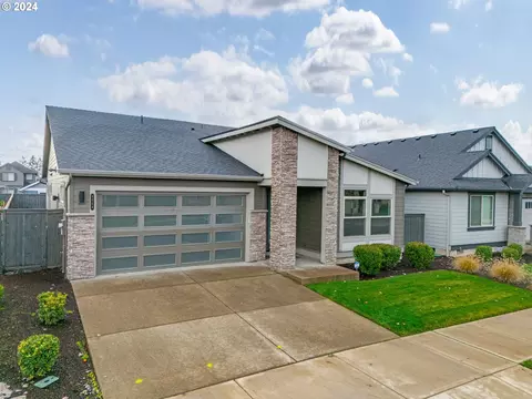 8064 SE Atwood St, Hillsboro, OR 97123