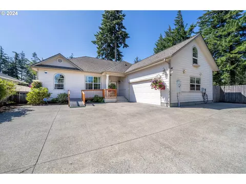 1661 Ohio Ave, North Bend, OR 97459